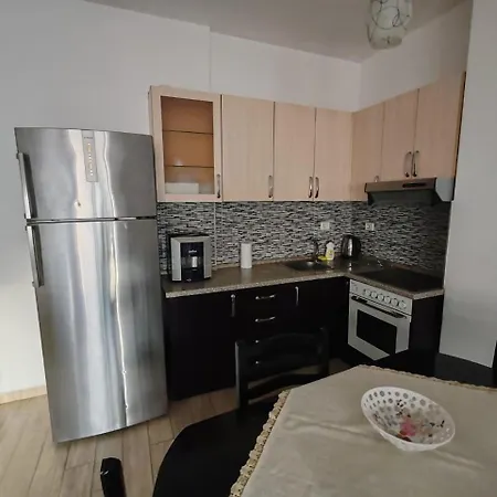Fresk Area טיראנה