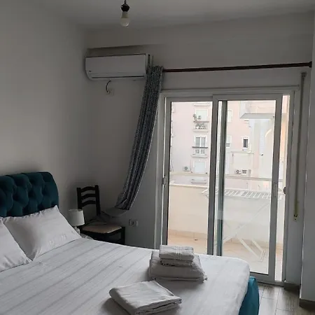 Fresk Area Apartment