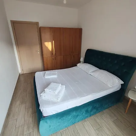 Apartment Fresk Area